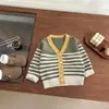 Cárdigan de punto a rayas de contraste para niño, primavera y otoño, estilo coreano, suéter retro para bebé, ropa de otoño, ropa para bebé