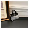 2026 Nuevo Bolso Kelly de Moda Bolso Cruzado para Mujer, Bolso de Mano Platino con Contraste de Color Transfronterizo, Bolso Elegante para Mujer de Comercio Exterior
