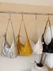 Bolso retro para mujer Shuai Mi Jia 2026 verano nuevo color liso bandolera de un solo hombro bolso de axila bolso de mano casual para commuting para mujer