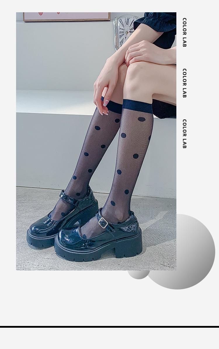 黑白中筒潮袜_10.jpg
