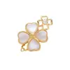 Nuevos Accesorios de Perlas DIY Flor de Trébol de Cuatro Hojas Zirconia Chapado en Cobre Oro Real Hebilla de Conexión para Cadena de Suéter Pulsera