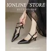 788 Fuxing Zapatos de Tacón Alto Fino para Mujer 2025 Sandalias de Tira Única Estilo Nuevo de Verano para Mujer Punta Fina Francesa Elegantes Versátiles