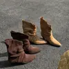 Primer Encuentro Ji Dong Qiu Estilo Nuevo Punta Oblicua Tacón Grueso Botas Vaqueras Occidentales Moda Slip-on Botas Apiladas Versátiles Botines Mujer