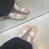 Sapatilhas Retro de Couro Macio Pregueadas de Nicho com Bico Baixo para Mulheres Primavera e Outono Novos Sapatos Mary Jane Versáteis