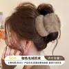 Pin de tiburón de peluche de dibujos animados, un pasador de pelo de tamaño grande y alta gama para crear peinados elaborados, una pinza de pelo de garra para mujer, un delicado accesorio para el cabello