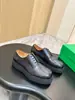 Zapatos Derby Europeos y Americanos Simples de Suela Gruesa Cuero Genuino Capa Superior BV Punta Redonda Con Cordones Casuales de Cuero Comercio Exterior Transfronterizo Fuente Multicolor