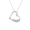 Collar con Colgante en Forma de Corazón de Diseño de Nicho de Lujo Ligero Europeo y Americano, Cadena para Clavícula Moderna y Elegante, Joyería Versátil para el Uso Diario