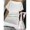 Vestido Blanco de un Hombro, Ajustado al Cuerpo, Estilo Puro Deseo, Cintura Ceñida, Falda Corta para Figuras Petites, Entrega en 48 Horas