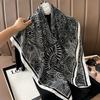 Pañuelo cuadrado pequeño de 90 cm pañuelo de seda vintage pañuelo de seda con estampado de letras tridimensional para dama nuevo pañuelo profesional pañuelo de satén venta al por mayor