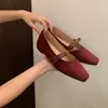 Zapatos Chuyuji estilo francés con plataforma cuadrada y punta cuadrada para mujer, novedad primavera y otoño 2026 estilo de hada, adecuados para combinar con vestidos para ocasiones de noche.
