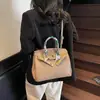 Bolso de Mano de Lujo Ligero Transfronterizo, Bolso Cruzado para Mujer, Estilo Nuevo con Hebilla de Cierre, Bolso de Hombro Versátil, Patrón de Lichi, Bolso de Mano de Alta Gama para el Trabajo