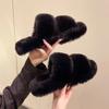 Pantuflas de felpa superventas con tiras cruzadas para mujer otoño e invierno Nuevas pantuflas de algodón para el hogar y el exterior con plataforma, suela gruesa y suave