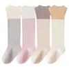Meias de bebê para primavera e outono, designs de cor sólida e coloridos, meias para recém-nascidos, meias de bebê, meias longas de algodão penteado, meias de bebê para outono e inverno