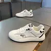 Sapatos Masculinos Finos Respiráveis Versáteis Novos de Verão Confortáveis Leves Modernos Moda Sapatos Brancos Atacado Transfronteiriço