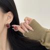 Aretes de plata S925 retro estilo Hong Kong para mujer, aretes simples geométricos con temperamento rojo vino blanco, nicho, aretes de alta gama