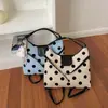 Mochila de Gran Capacidad Estilo Coreano con Lunares para Mujer 2026 Verano Nuevo Bolso Bandolera Cruzado Bolso Tote Bolsa de Viaje para el Trabajo