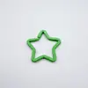 Llavero de estrella de cinco puntas pintado con aerosol de color, anillo plano cerrado, llavero hecho a mano, llavero DIY, accesorios de joyería, colgante