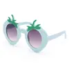 Nuevas gafas de sol infantiles con marco de fresa lindo estilo europeo y americano, protección UV, gafas de sol retro de moda para niños