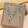 Conjunto de tres piezas con collar, pendientes y pulsera de diamantes de imitación, estilo europeo y americano, color rosa, azul y rojo, muy popular en Amazon.