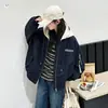 Chaqueta de trabajo estilo americano para niñas, nuevo modelo otoño 2026, cárdigan con capucha y cremallera, bloques de color e estampado de letras para niños mayores