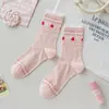 Calcetines de malla rosa con diseño de fresa y conejo, huecos, sin costuras, de verano, hasta la pantorrilla, al por mayor, calcetines dulces japoneses para niña