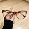 Novos Óculos de Design Cat-Eye de Luxo Leve Anti-Luz Azul para Trabalho Deslocamento Armação Grande Ultraleve Emagrecimento para Encontros Rosto Limpo Lentes Transparentes