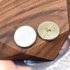 Botón de metal plano con pegamento para el pie oscuro, hebilla cosida a mano para mujer, botón decorativo para suéter cortavientos, accesorios de joyería DIY