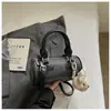 Bolso pequeño súper moderno y exquisito para mujer, nueva colección 2026, con un toque de alta gama, perfecto para el verano y el uso diario, un elegante bolso de hombro o bandolera.