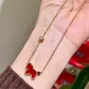Nuevo Collar Rojo de Caballo Estilo Chino para el Año del Caballo, Set de Pendientes y Accesorios para Orejas de Lujo de Gama Alta para Nicho, Cadena para Clavícula