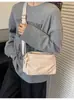 Bolso Cruzado de Moda Nuevo 2026 para Mujer, Bolso Cuadrado Pequeño Versátil y Sencillo para el Trabajo con Letras Bordadas, Bolso de Hombro