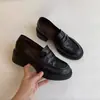 Mocasines de piel suave para mujer, nueva colección otoño 2026, zapatos de tacón grueso de un solo color, estilo británico, zapatos sin cordones de suela gruesa, adecuados para uniformes JK, zapatos pequeños de piel