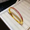 ¡La sal marina hizo añicos la luz! Pulsera de corazón de circonita súper brillante, lujo ligero, sensación de alta gama, pulsera exquisita, accesorio de mano simple y versátil