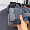 Jaqueta Cardigan Masculina com Gola Alta e Zíper Outono/Inverno 2025, Jaqueta Quente de Lã Fleece Cor Sólida para Homens