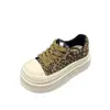 Zapatos de Lona Cabeza Grande para Mujer Otoño 2026 Nuevos Zapatos Blancos de Gamuza con Estampado de Leopardo Suela Gruesa Calzado Deportivo Casual Versátil de Moda
