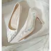 Tacones Altos de Tacón de Almohada Blanca para Mujer, Nuevo Modelo 2026, Estilo de la República de China, Zapatos Cheongsam Hanfu Bordados en Satén, Zapatos de Boda Chinos Retro