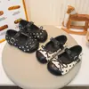 Zapatos planos de cuero cuadrados retro para niñas, nuevos zapatos Mary Jane de suela blanda de primavera y otoño 2026 para combinar con faldas