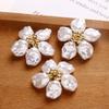 Pequeña flor de cinco pétalos tejida a mano con imitación de perla, estilo fragante, pendientes DIY, tocado, accesorios de joyería para mujer, materiales al por mayor