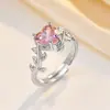 Anillo de Cobre Exquisito con Microincrustaciones de Diamantes, Ultrabrillante y de Ensueño para Mujer, Estilo Francés de Lujo Ligero con un Toque de Alta Gama, Anillo Abierto Super Hada y Hermoso