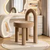 Banqueta para Maquiagem Estilo Creme Luxo Leve Banqueta de Penteadeira de Alto Padrão Cadeira com Encosto para Penteadeira de Menina Cadeira de Maquiagem para Penteadeira