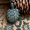 Reloj de bolsillo de bronce nostálgico Tortuguita mini lindo reloj de collar tallado