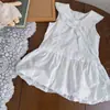 Vestido de Verão Cutemily para Bebê Menina com Gola Lapela, Vestido Colete Bordado Liso de Algodão com Laço