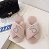 Pantuflas Mao Mao para mujer 2021 otoño e invierno Nuevo Hogar diamante brillante planas pantuflas cálidas moda popular pantuflas de algodón