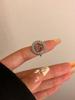 Anillo elegante personalizado con letra microincrustada de circonita estilo Chanel Anillo de celebridad de Internet ins de lujo ligero de alta gama anillo abierto