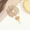 Broche Novo Estilo Europeu e Americano Gota d'Água com Strass, Luxuoso, Moderno, Popular Broche de Liga para Acessório de Roupa, Decoração de Broche Flor de Cristal