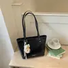 Bolso de hombro grande transfronterizo para mujer, nuevo bolso casual versátil de verano 2026 para llevar debajo del brazo, bolsa de hombro tipo tote para estudiante