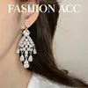 Brincos de Franja Gota d'Água com Zircônia Agulha de Prata, Estilo Corte Francês, Elegantes e Refinados, Luxo Leve, Sensação de Alto Padrão, Brincos Únicos