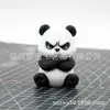 Estátua de Figura de Panda Bravo, um Item Decorativo Popular Transfronteiriço Adequado para Decoração de Casa e Escritório, o Presente de Feriado Perfeito