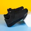 Zapatillas deportivas populares para niños mayores, zapatillas deportivas transpirables de doble malla para niños, zapatillas de correr para niños con suelas blandas, zapatos completamente negros