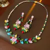 Aretes Colgantes Collar con Colgante de Gota de Agua con Pedrería Trabajo Pesado Exquisito Lujo Cadena para Clavícula Conjunto para Vestido de Banquete Venta al por Mayor Directa de Fábrica