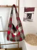 Nova bolsa de ombro dupla face xadrez vintage de outono e inverno, bolsa transversal jeans de estilo artístico, bolsa grande e versátil de capacidade.